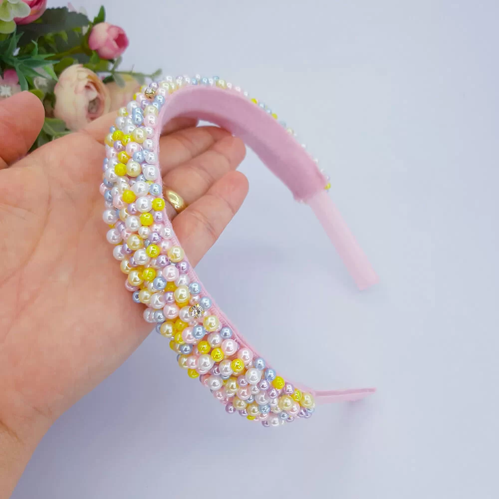 Tiara Infantil Bordada com Pérolas Luxo - Image 5