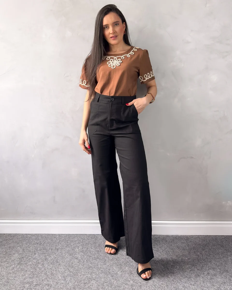 Calça Wide Leg de Linho com Bolsos Frontais - Image 7