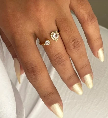 Anel delicado regulável corações com zircônias banhado a ouro18k - Image 2