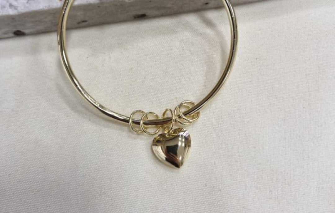 Pulseira Aro com Pingente Coração Fechado - Image 3