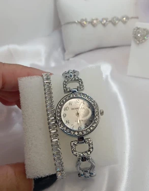 Relógio feminino corrente com cristais prata com pulseira - Image 3