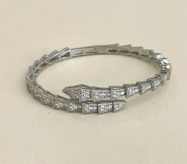 Bracelete cobra banhado no prata ou banhado a ouro