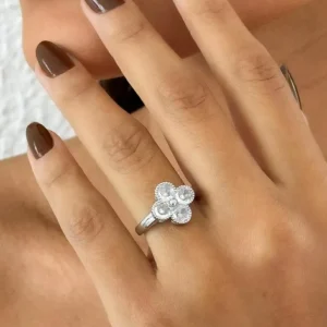 Anel Folheado a Ouro 18k e Prata Inspiração Vg. Com Zirconia