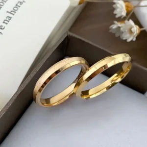 Conjunto Alianças Banhada Ouro 18K 4mm - Tel aviv