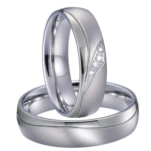 Aliança Prateada com Pedras ou com Linha Simples 6mm em Aço para Casamento, Namoro ou Compromisso - REF1008
